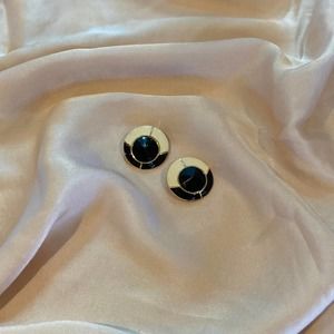 Stunning Black and White clip on earrings